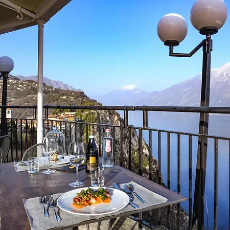 Hotell Terrazza Del Brivido, Paradiso
